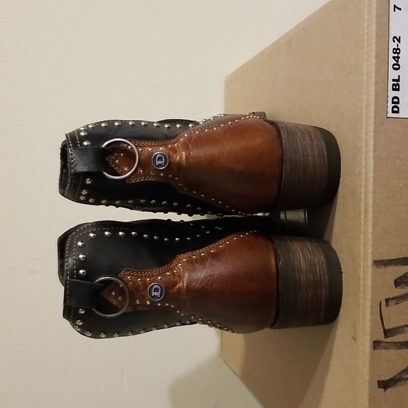 💥💥SOLD💥💥Double D Ranch Gomez Booties - Picture 5 of 8